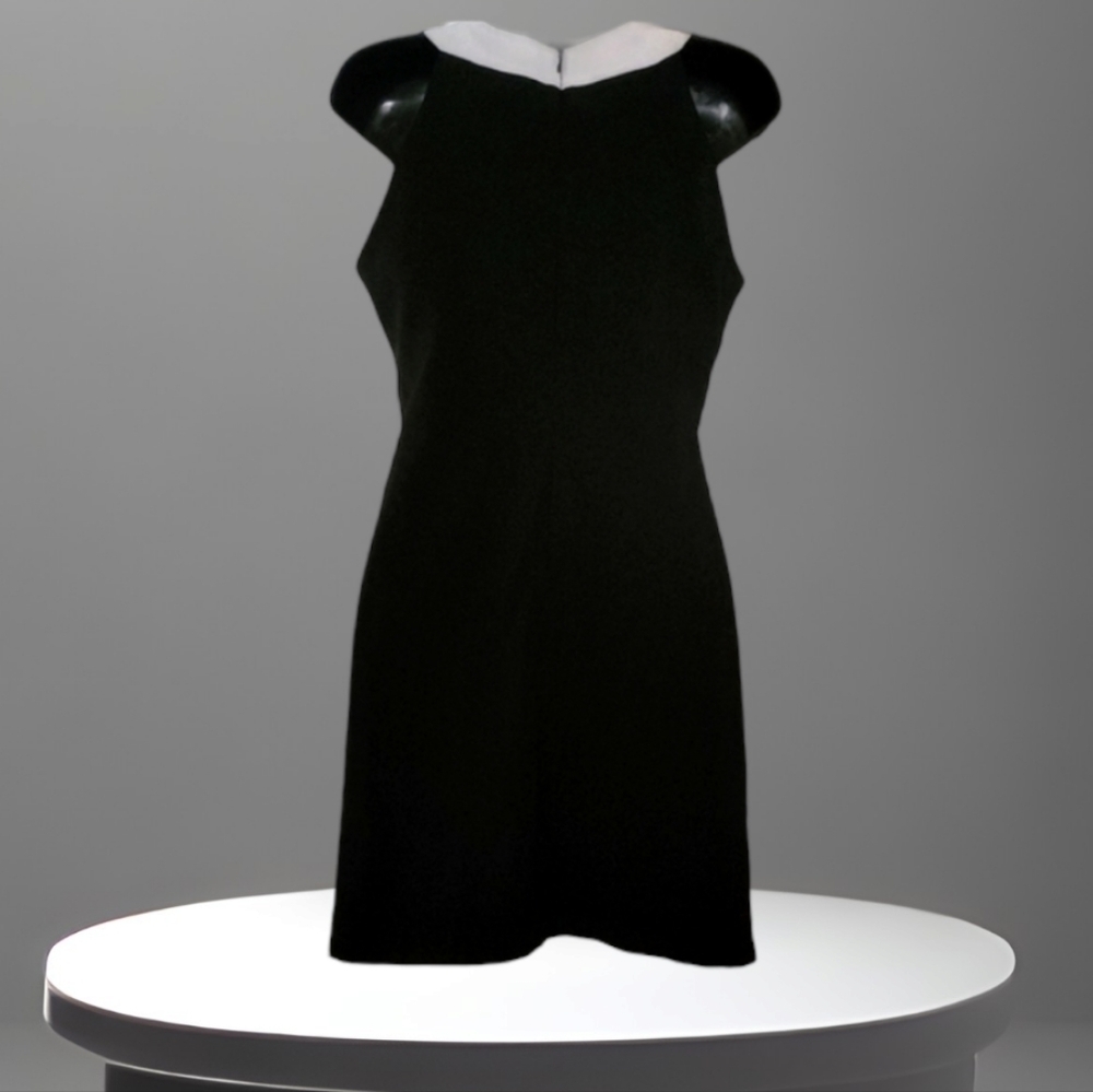 Signature By Sangria SZ 4P Black & White Sleeveless Keyhole Colorbock Mini Dress - Picture 4 of 13